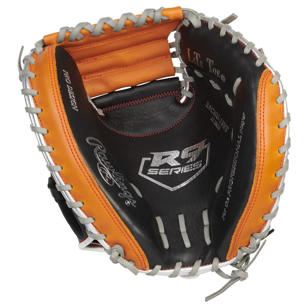 Youth Catchers Mitts for Young Stars