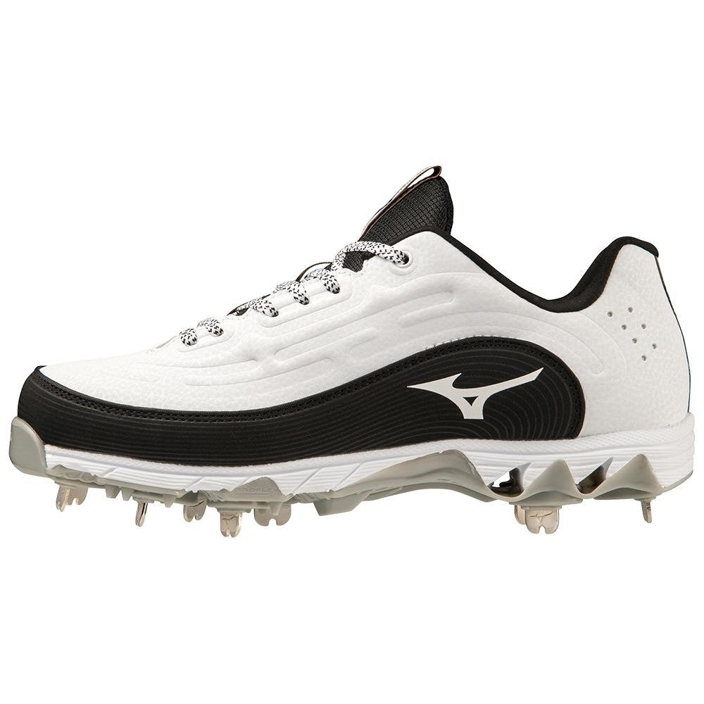 Mizuno Swift 8 Metal Softball Cleats