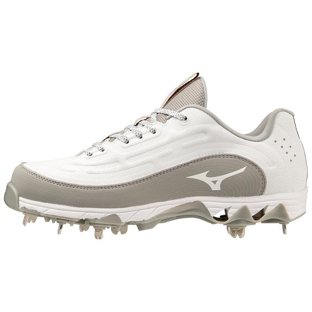 Mizuno Swift 8 Metal Softball Cleats